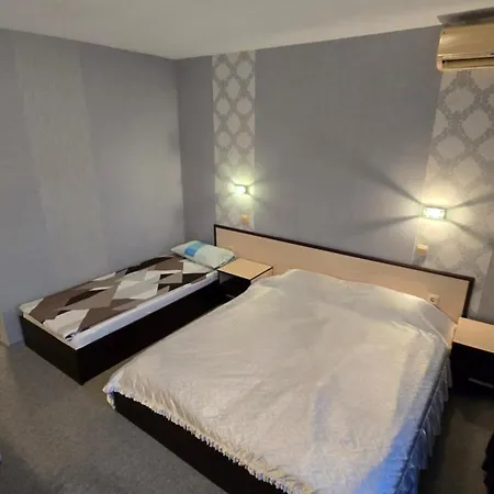 Excelsior Guest House בית הארחה רבדה