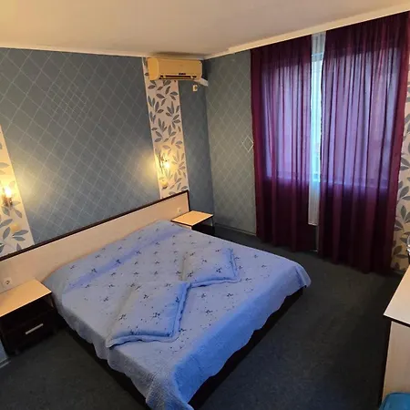 Excelsior Guest House בית הארחה רבדה